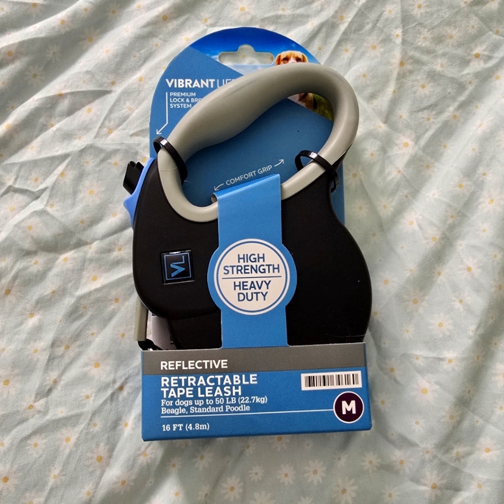 Vibrant Reflective Retractable Tape Leash - Black and Blue